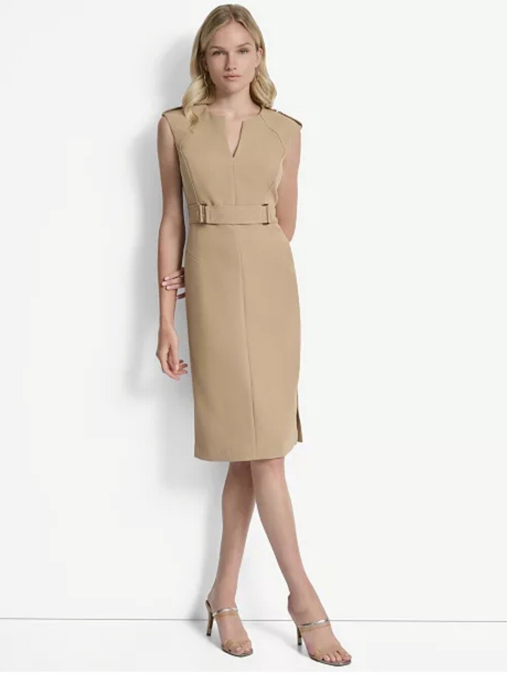 Women's Clothing (551)